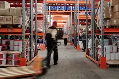 Should You Work With One Supplier or Multiple Suppliers?