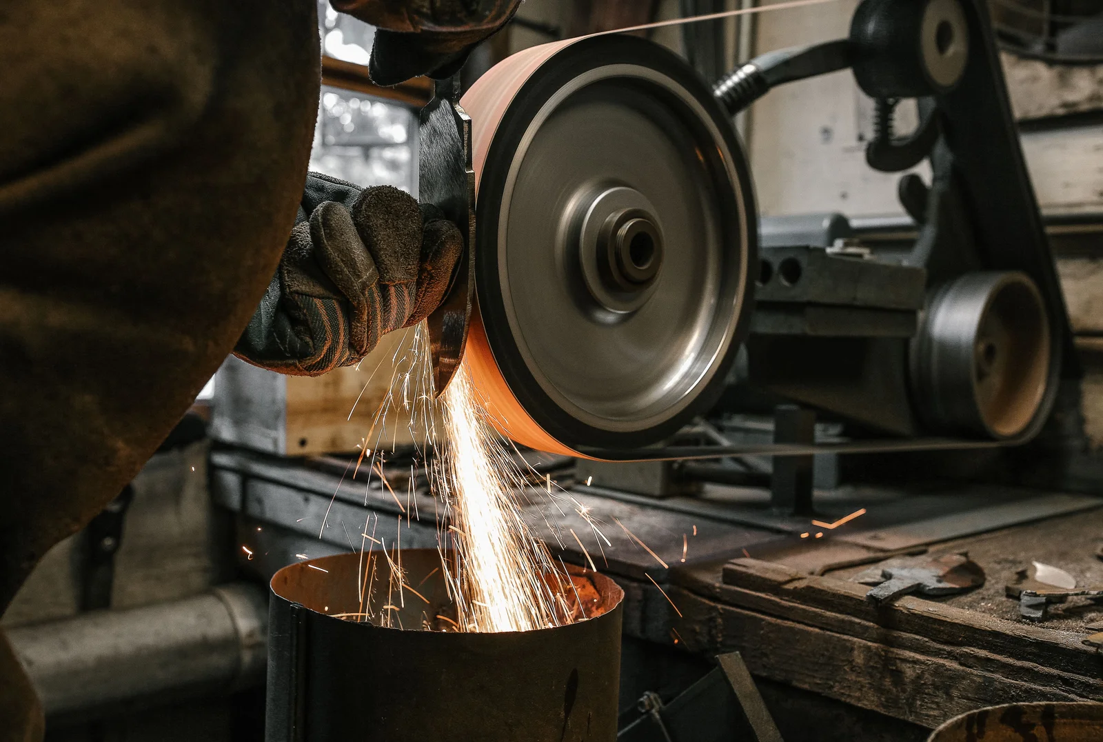 Industrial Knives, Grinding Wheels and Tool Preparation