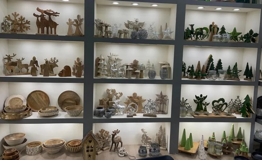 Seasonal Range Decor