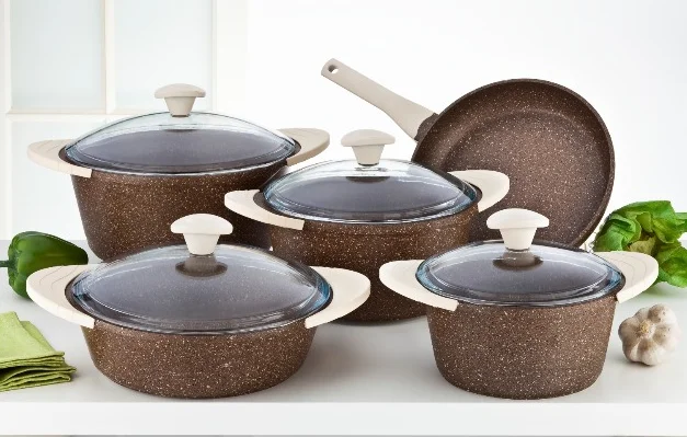 Cast Aluminium Cookware Set