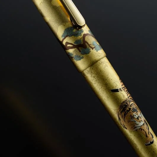 Platinum No. 3776 Century Kanazawa Gold Leaf Pen
