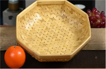 収納と装飾のための竹のバスケット