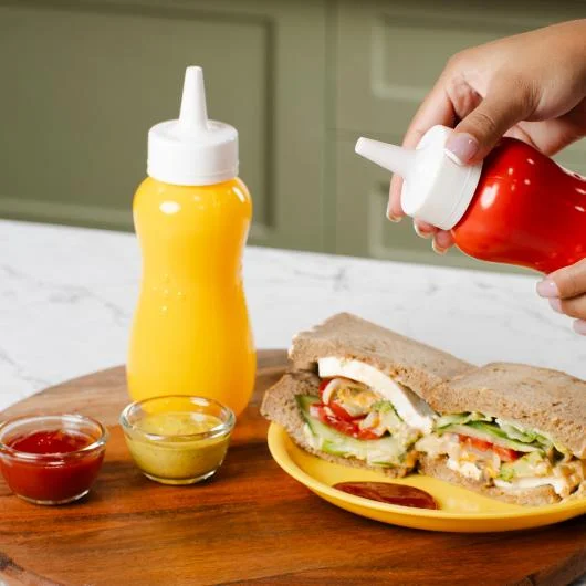 Squeezy Sauce Bottle