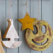 Holzzeichen Wooden Sign