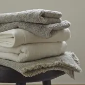LUIZ Bathroom Textiles