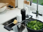 drip.it Alat Dapur untuk Mengalirkan Singki