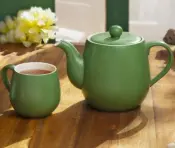 Wanda Porcelain Teapot and Mug