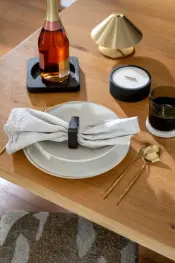 Hand to Table Restaurant Tabletop Collection