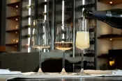 Niveau Glassware Collection