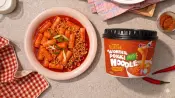 Becher Rapokki Koreansche Nudeln und Reiskuchen