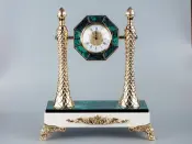 Relógio decorativo de mármore branco e malaquita