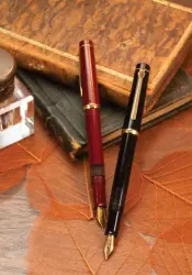Scrikss 419 Burgundy Black Fountain Pen