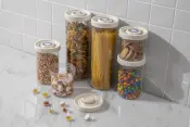 Crispy 99 Dehumidifying Food Container