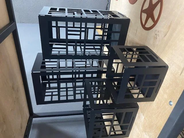 Metal Candleholder Decor