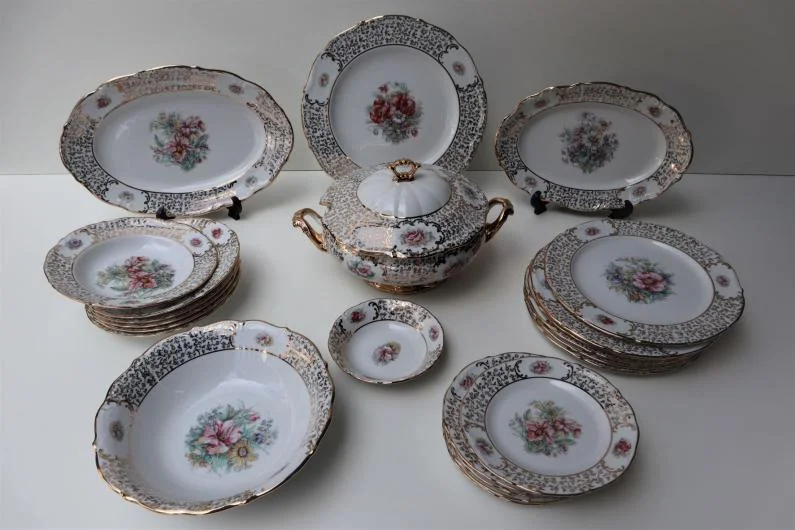 24k Gold Mixed Flowers Porcelain Dinner Set