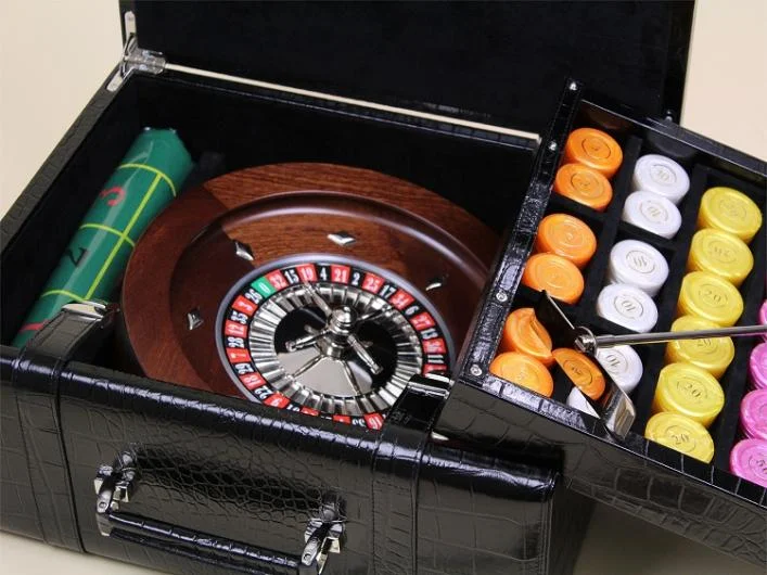 Leather Roulette Set