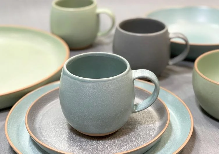 Hug Speckled Stoneware Dinnerware