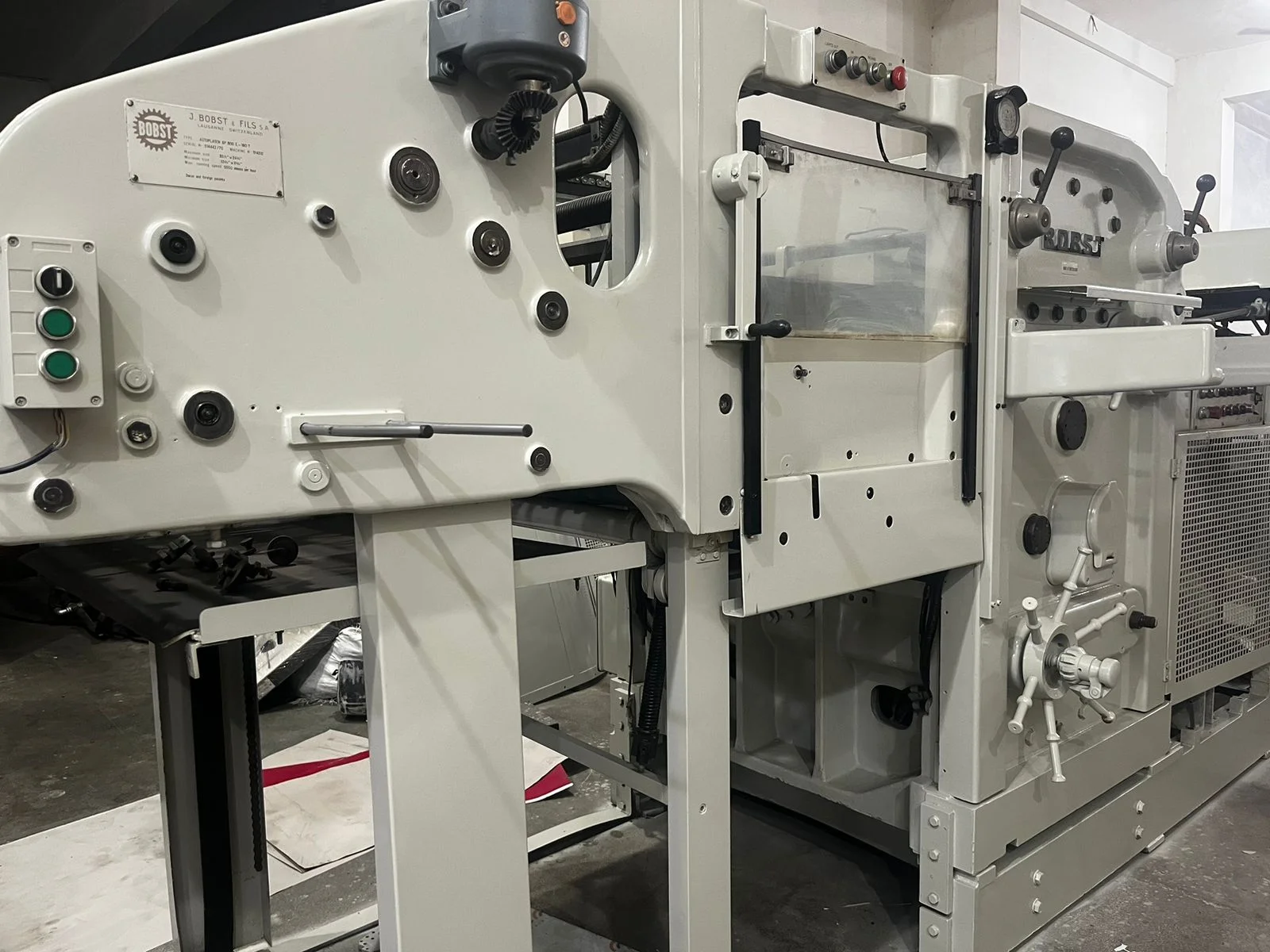Offset Printing Cutting Machines
