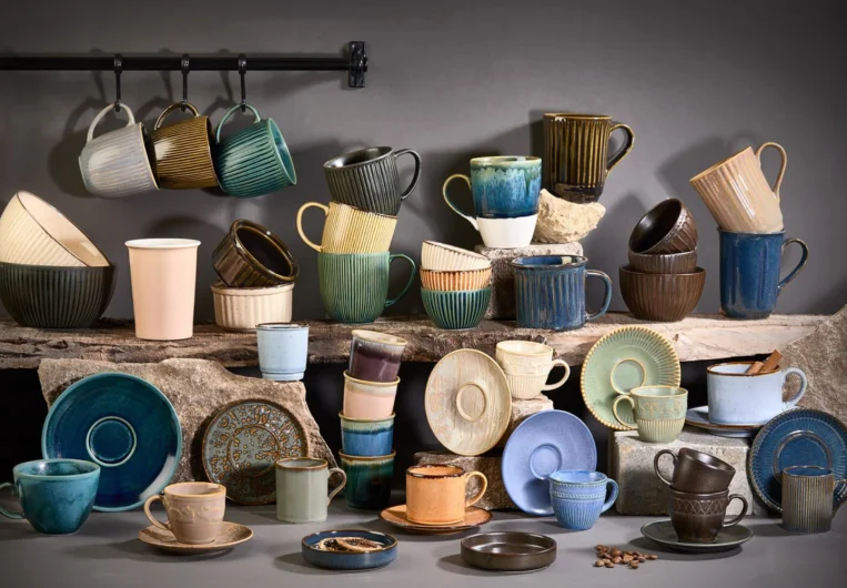 Cups and Mugs