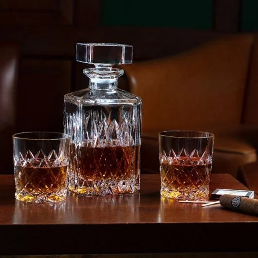 Decantadores de cristal ARNSTADT para servicio de bar