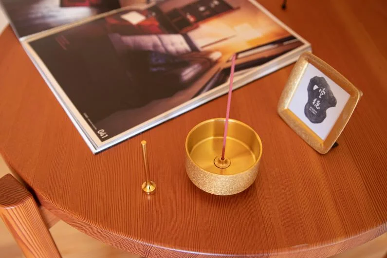Tone Rinko - Incense Holder