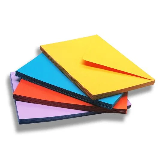 Envelop Berwarna Dogan