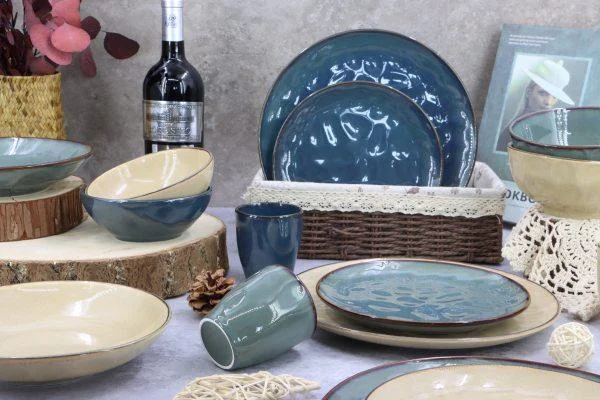 Reactive Glazed Stoneware Dinner Set