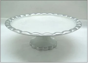 Cast Aluminium Ridge Scalloped Cake Platter