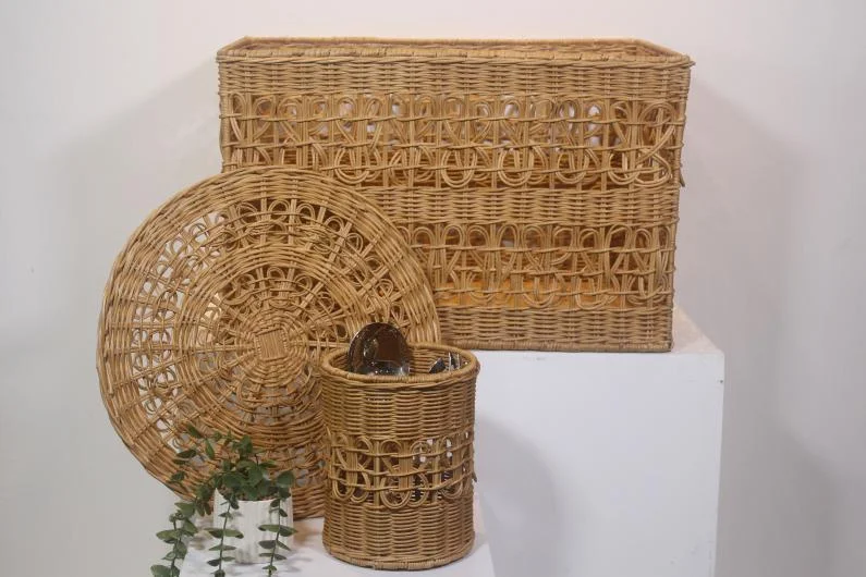 Figure-8 Rattan Storage Placemat