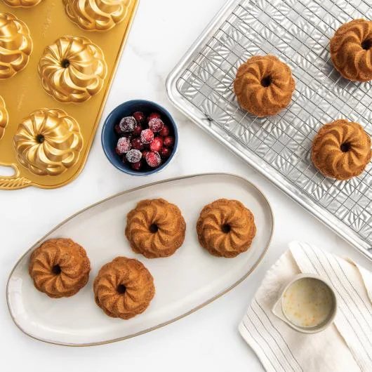 Nordic Ware Pirouette Bundtlette Cast Iron Pan
