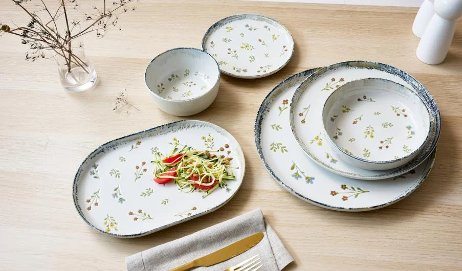 Viola Tableware Collection