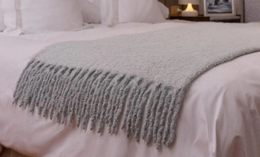 Hairy Boucle Bicolor Throw