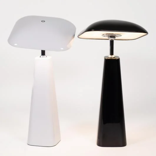 MAG LED Battery-Powered Table Lamp