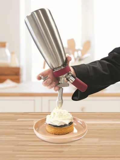 Professional Stainless Steel Cream Whippers and Chargers