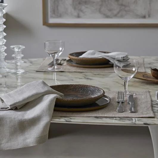 LUIZ Table Linen