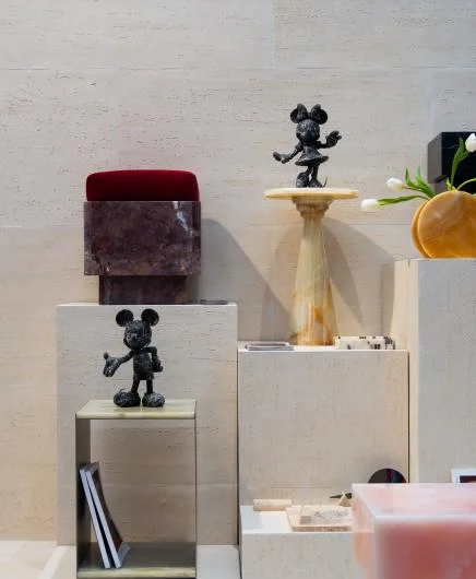Mickey and Minnie Welcome Graf Sculpture