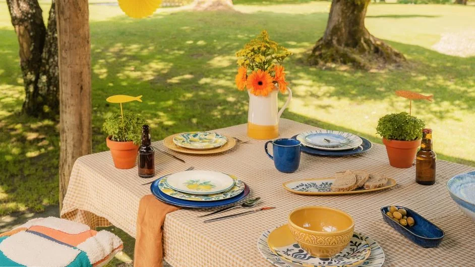 A Table With Soul Tableware