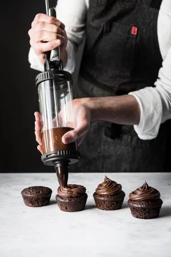de Buyer Le Tube Pressure Pastry Syringe