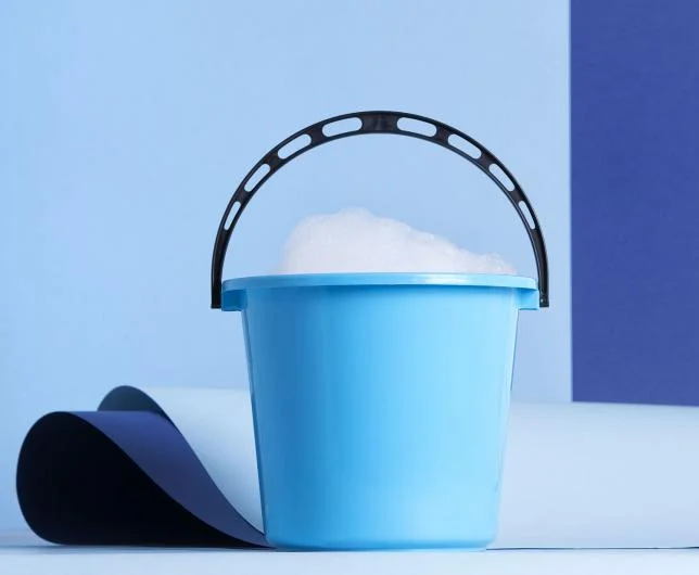 Bucket 10 Container