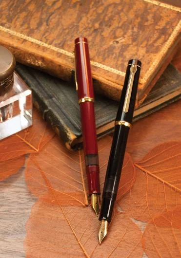 Scrikss 419 Burgundy Black Fountain Pen