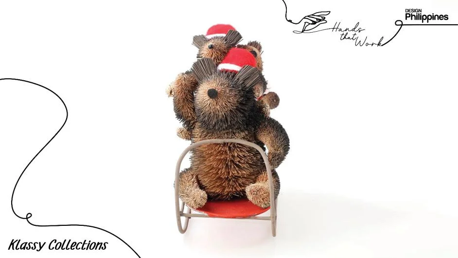 Family Bear on Sleigh Decor