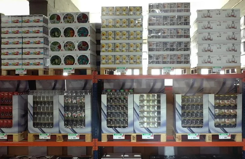 Soluzioni di esposizione retail pronte alla vendita