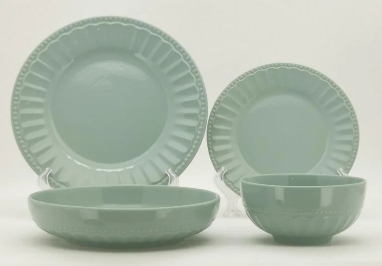 Stoneware Dinnerware Product